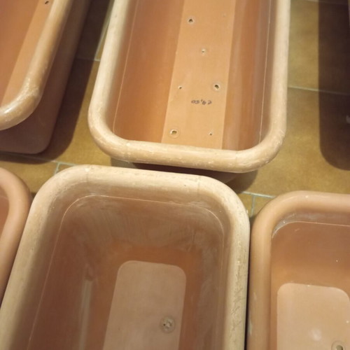 Plastic flowerpots like new, set of 8, 58x20x18 cm