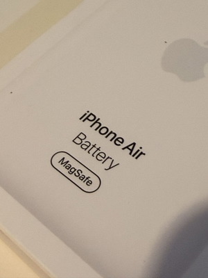Apple iPhone Air MagSafe Battery, original, with receipt and warranty