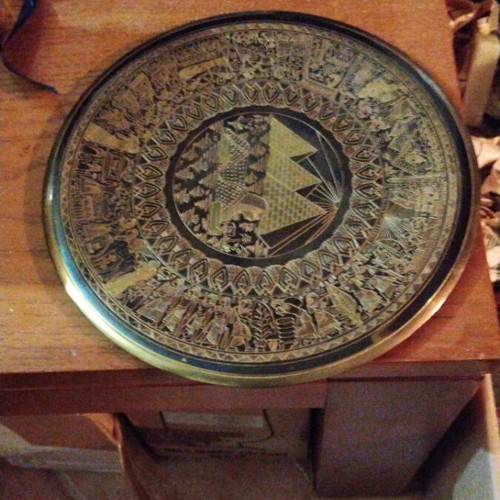 Decorative Wall Plate from Egypt like new, bronze or copper