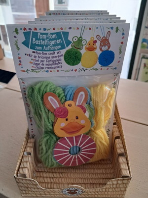 Pom-Pom craft set, 8 pieces