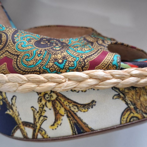 Dolce & Gabbana Multicolor Wedge Sandals 37EU used, printed fabric