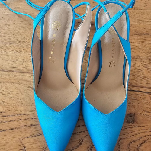 Envie Shoes satin heels size 38 like new, blue with ankle straps