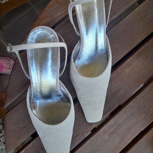 White strass pumps size 38 like new