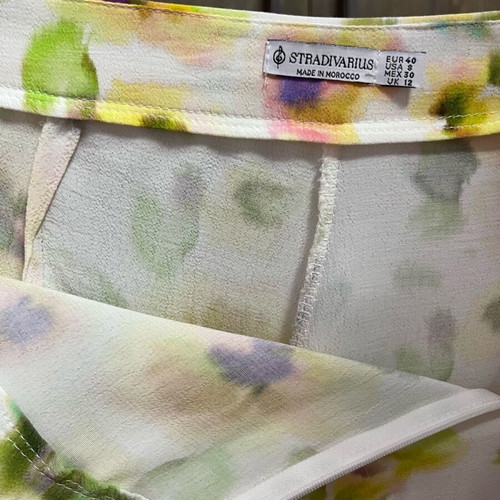 Stradivarius fabric pants like new, white and green, size L