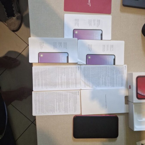 iPhone XR 128GB red, like new, 82% battery health