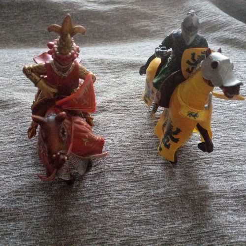 Schleich & Papo medieval knights and horses figures set of 5