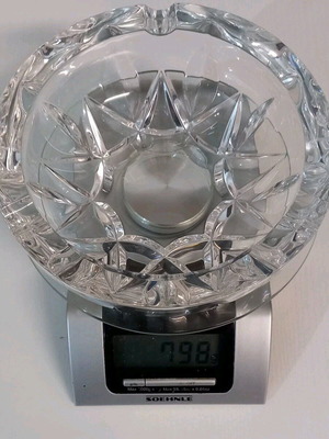 Crystal ashtray large new, heavy crystal 800 grams