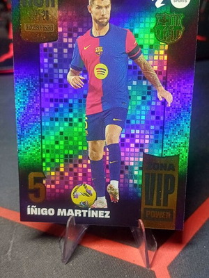 Panini Megacracks La Liga 2025/26 Iñigo Martínez VIP Power card like new