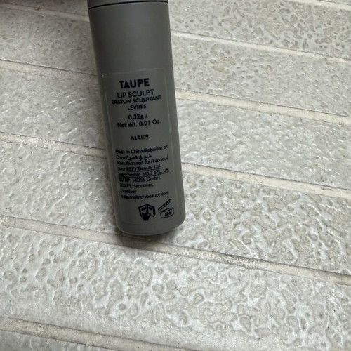 Refy Lip Liner Taupe Colour like new