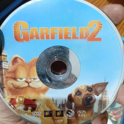 Children's movies DVD set used, 10 family films dubbed