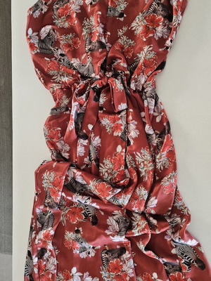 Cocktail midi dress Milkwhite like new, red animal print satin