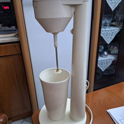 Tony'C Classic frappe maker used, white plastic