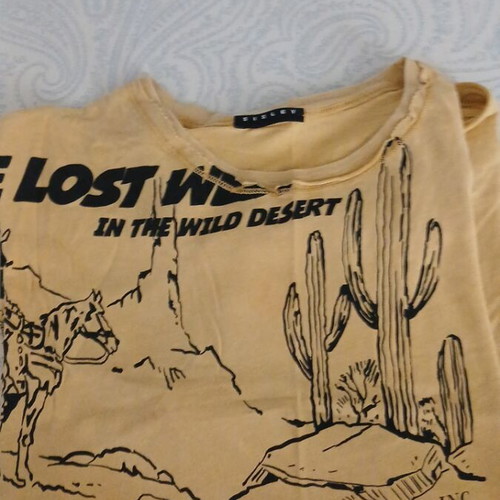 Sisley kids t-shirt used for 13-14 years with comic design