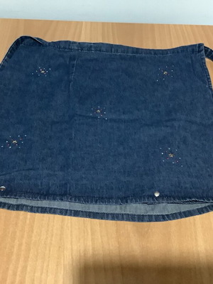 Denim skirt pareo like new with strass details, size M