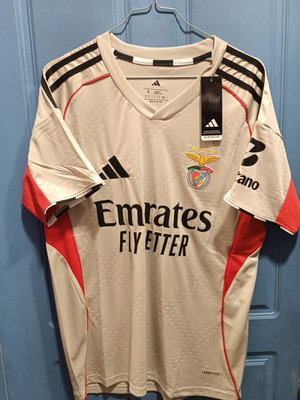 Adidas Benfica jersey