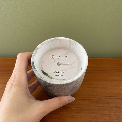 Organic Modern Candle with Cotton Scent, Marble Look and Bamboo Lid 150g