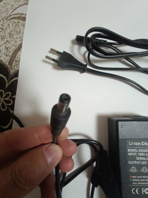 Li-ion Battery Charger 36/42 Volt used