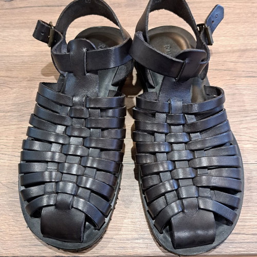 Ralph Harrison men's leather sandals like new, size 40, black