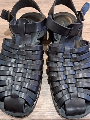 Ralph Harrison men's leather sandals like new, size 40, black