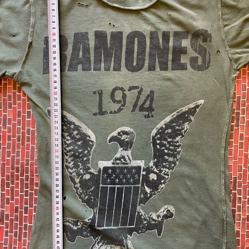 Amplified Ramones khaki t-shirt used, size S/M