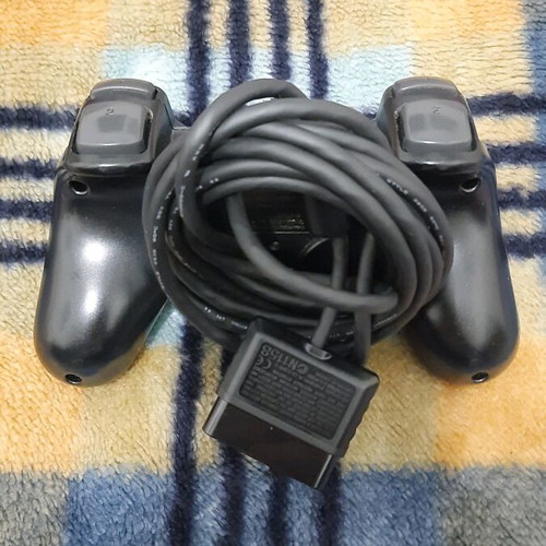 PlayStation 2 PS2 original controller used with good analog sticks
