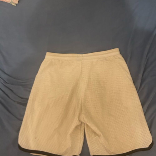 White bermuda shorts used with some stains, size M