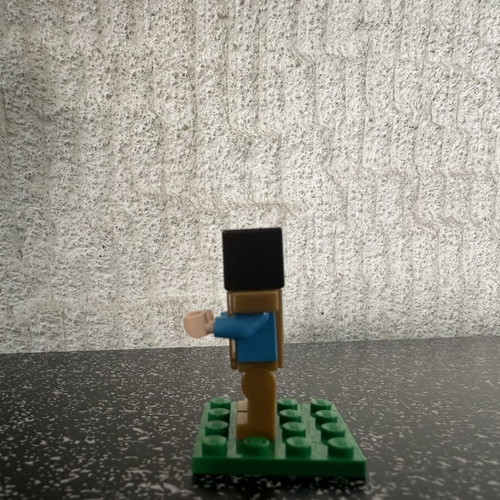 Lego Minecraft Steve Light Nougat Pearl Gold figure like new