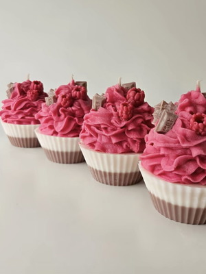 Cup Cake scented candle new
