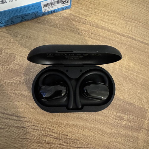 Soundcore V20i earbuds new with 2-year warranty