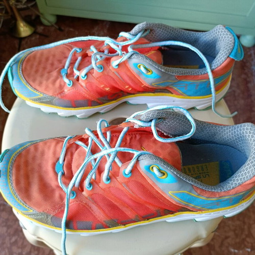 La Sportiva athletic shoes like new, size 40, multicolor