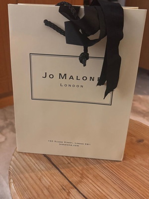 Jo Malone хартиена чанта нова с панделка