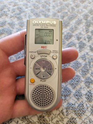 Olympus VN-3600 digital recorder like new, functional