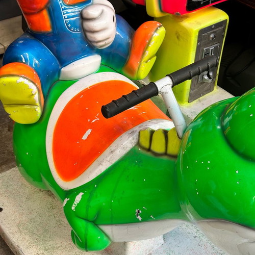 Super Mario coin-operated kiosk machine used, not working