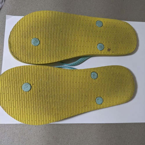 Flip flops girls' size 36 yellow like new