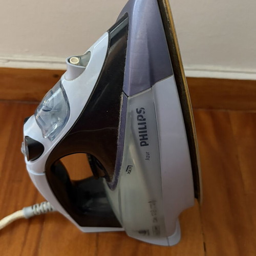 Philips Azur 2600W steam iron SteamGlide Plus, Anti-Calc