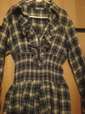 Checked shirt used size M with ruffles, wool and cotton blend