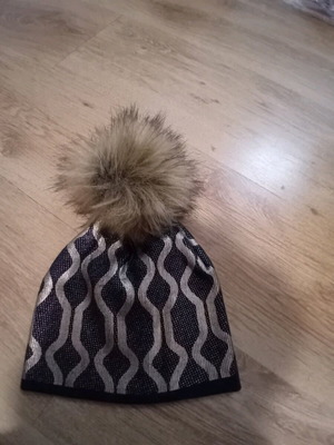 Hat new, size M