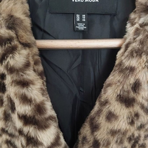 Synthetic fur coat animal print Vero Moda new, size XS