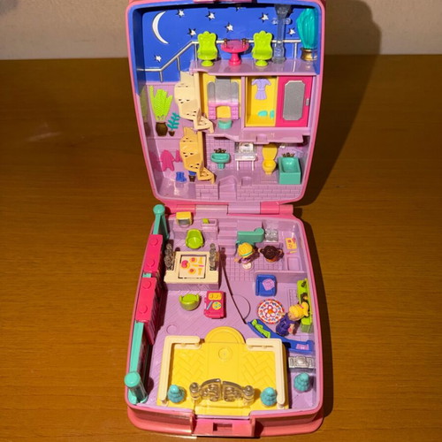 Polly Pocket Star Bright Dinner Party 1994 like new, slight discoloration