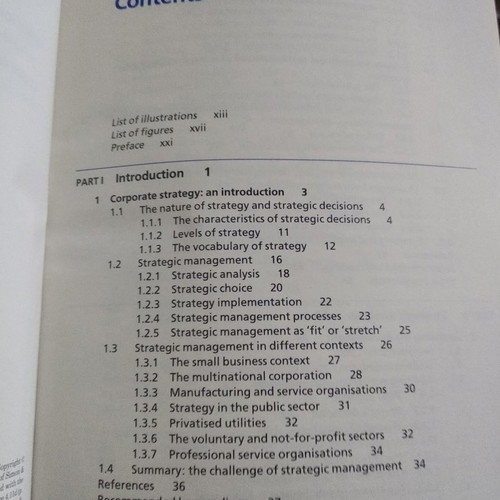 Exploring Corporate Strategy book like new, Johnson & Scholes, English