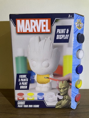 Marvel Paint & Display Groot new in box