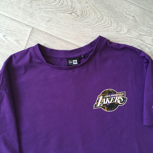 New Era Los Angeles Lakers NBA Infill Team Logo T-Shirt used, men's medium