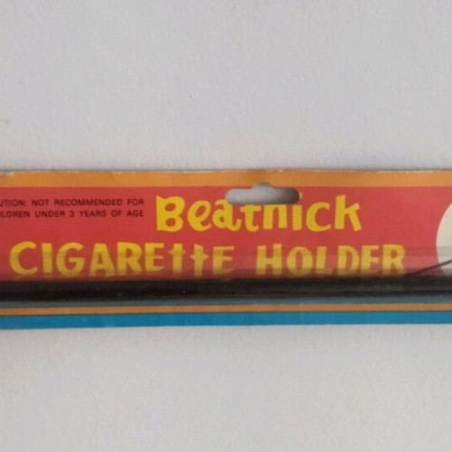 Vintage cigarette holder new, large size, sealed packaging