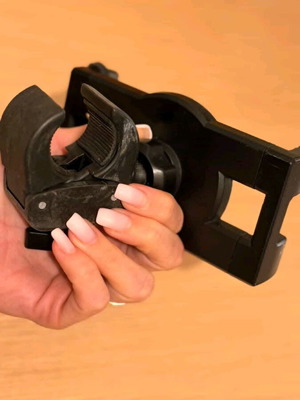 Motorcycle mount like new with extra rubber for safety