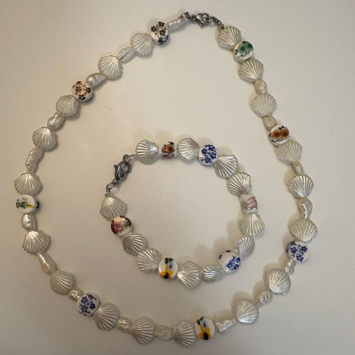 Handmade necklace and bracelet set with shells and steel clasp new