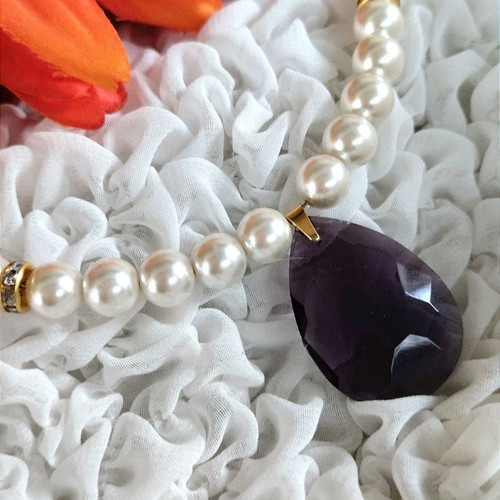 Handmade necklace with pearls and large amethyst crystal new