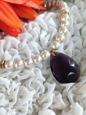 Handmade necklace with pearls and large amethyst crystal new