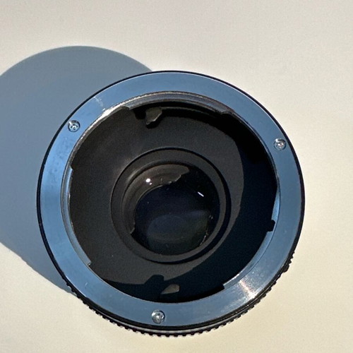 Vivitar MC 2x Auto Teleconverter 2X-21 like new, Olympus OM Mount with case