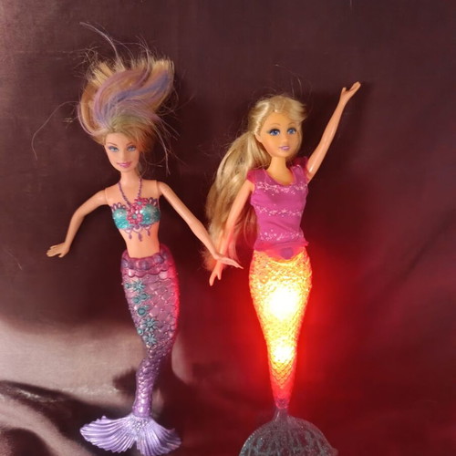 Barbie Merliah Mermaid Tale 2 2011 used with light-up mermaid gift