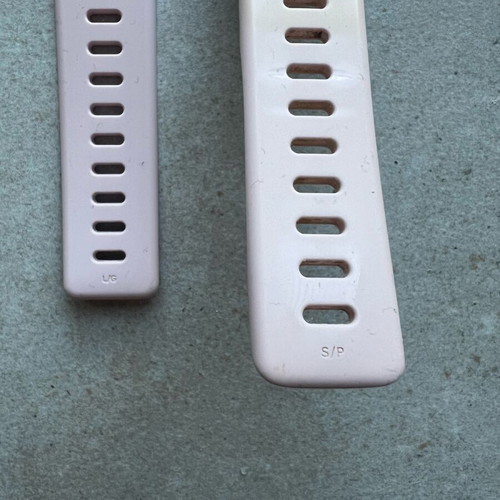 Fitbit Versa 2 watch like new, smartwatch with silicone straps